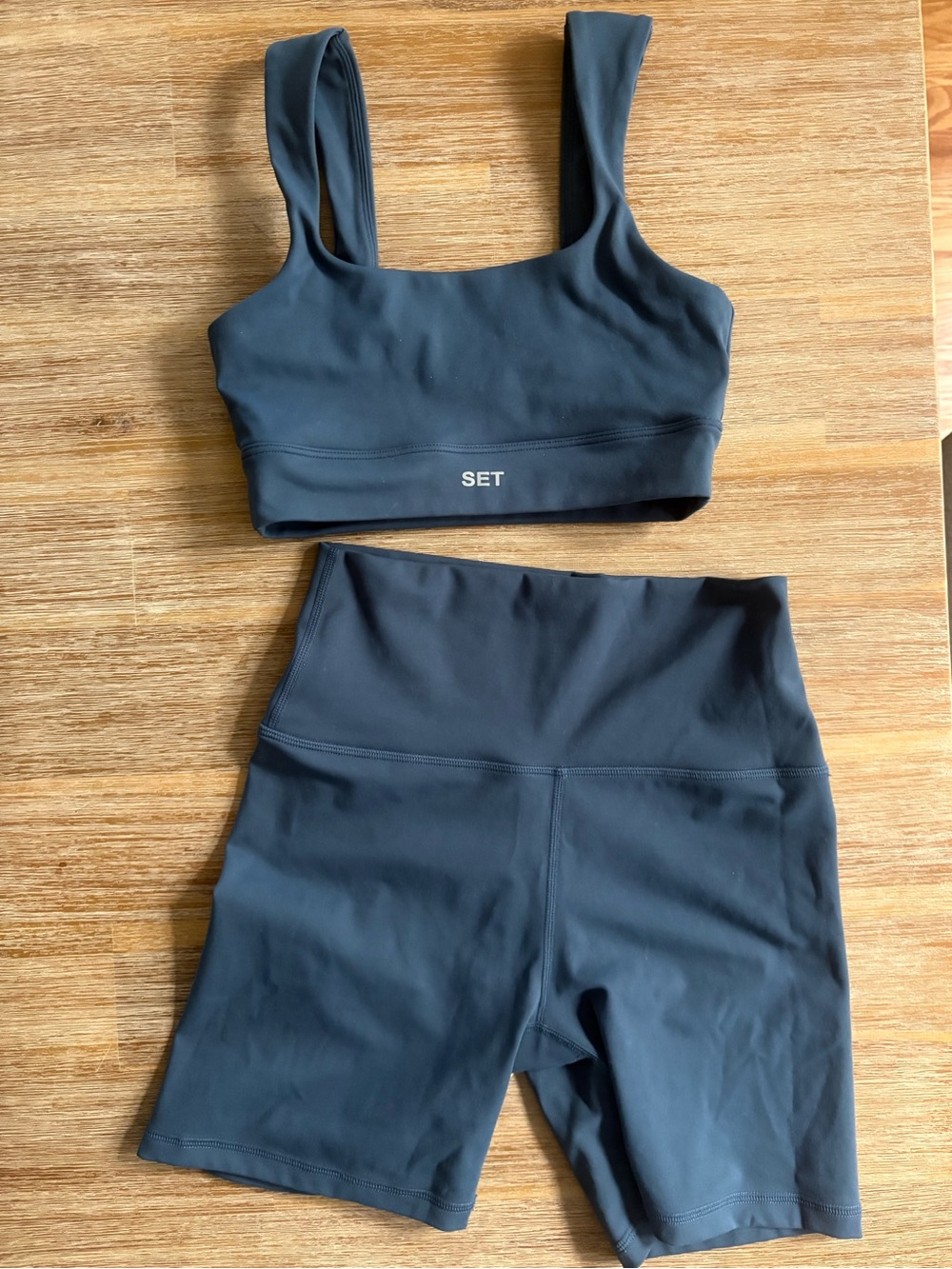 SET active luxform size small set